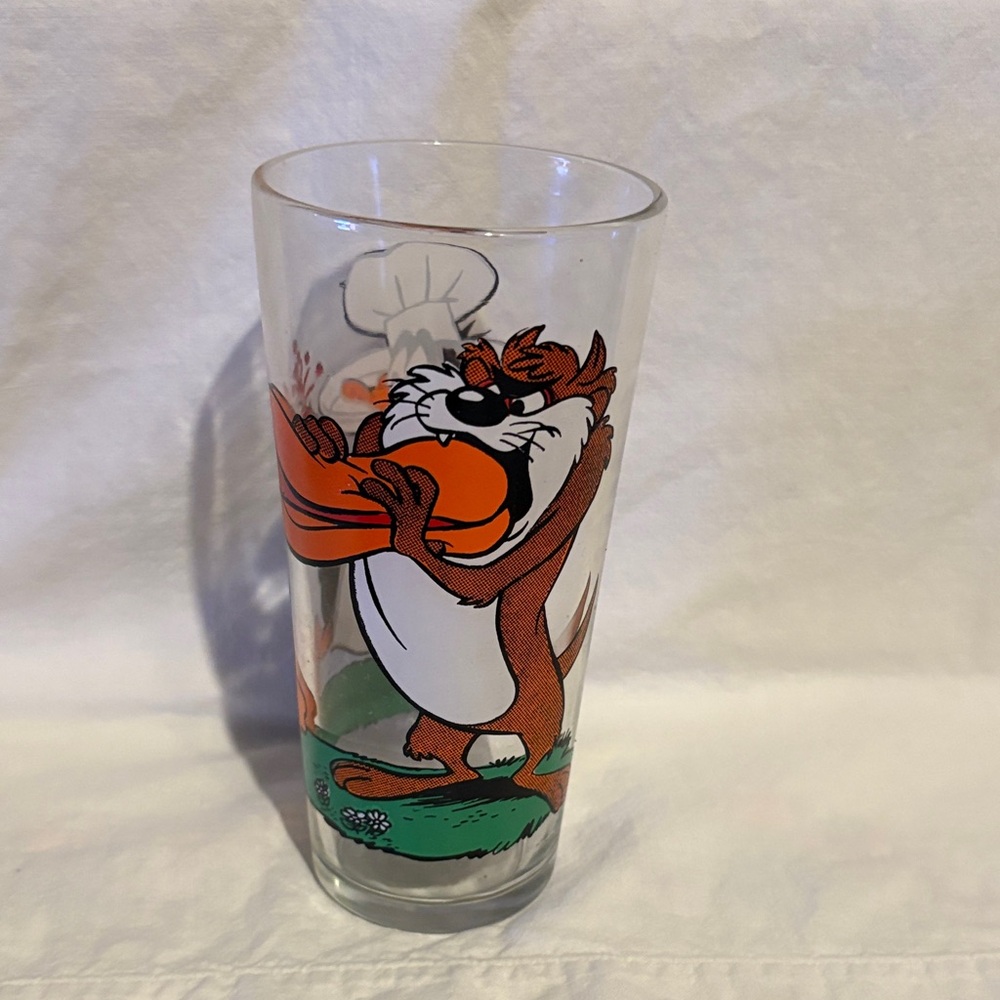 Pepsi Collector Series with Tasmanian devil and Daffy Duck